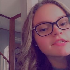 Meet your Posher, Haylee